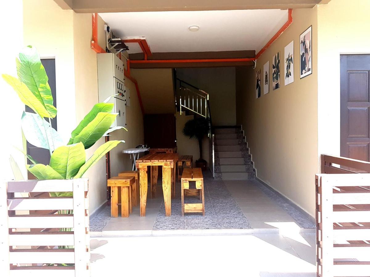 Hotel Dvilla *